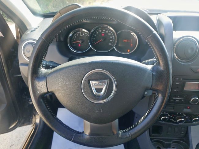 Dacia Duster Diesel 1.5dci Laureate 4x2 110  - Foto 18