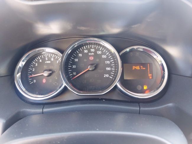 Dacia Duster Diesel 1.5dci Laureate 4x2 110  - Foto 17