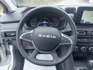 Dacia Jogger Hibrido Hybrid Expression 103kw 7pl.  - Foto 16