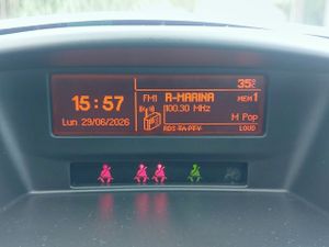 Peugeot 207 Cc Diesel 1.6hdi Fap Sport 110  - Foto 18