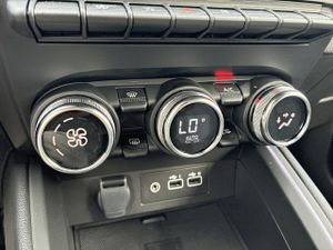 Renault Clio Tce Techno 67kw  - Foto 18
