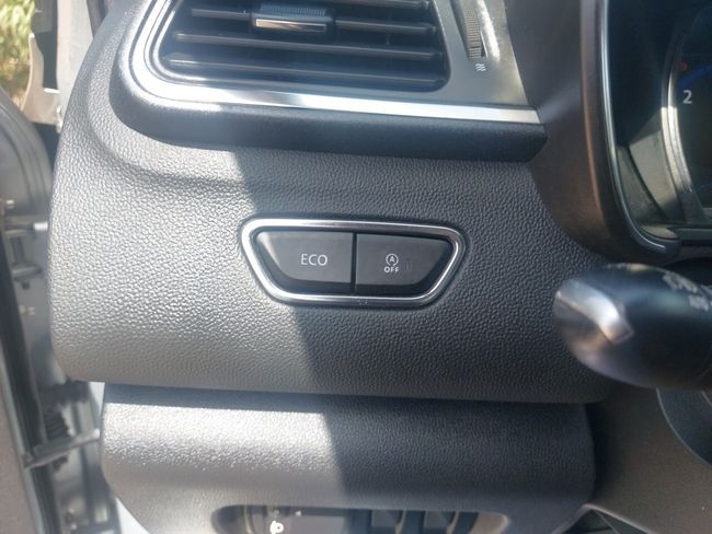 Renault Kadjar Diesel 1.5dci Blue Zen Edc 85kw  - Foto 20
