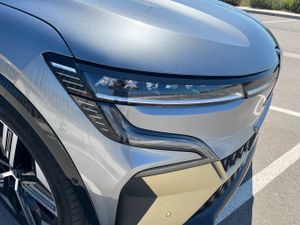 Renault Megane Electrico E-tech Iconic Autonomia Confort Ac22 Ev60 160kw  - Foto 10