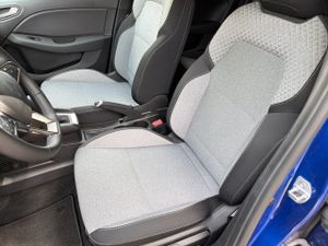 Renault Clio Hibrido E-tech Full Hybrid Evolution 105kw  - Foto 13