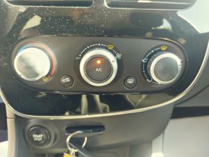 Renault Clio 1.2 Expression  - Foto 22