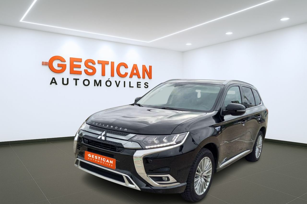 Mitsubishi Outlander 2.4 PHEV Kaiteki+ Auto 4WD MY19.5 G0000  - Foto 1