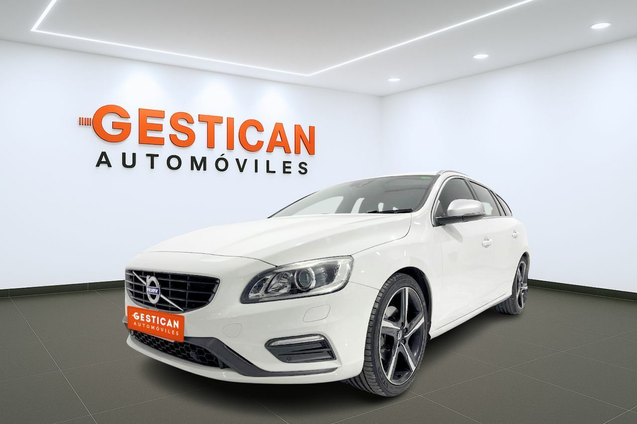 Volvo V60 2.0 D3 Momentum G9231  - Foto 1