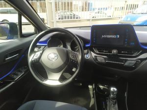 Toyota C-HR hybrid   - Foto 10