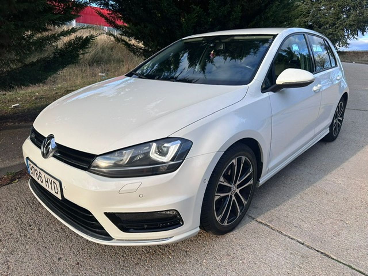 Volkswagen Golf 2.0 TDI   - Foto 1