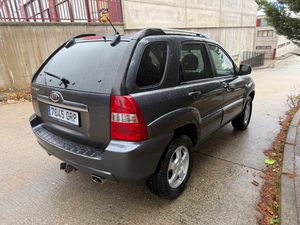 Kia Sportage 2.0 CRDI 4X4 - Foto 9