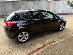 Opel Astra 1.7 CDTI - Foto 14