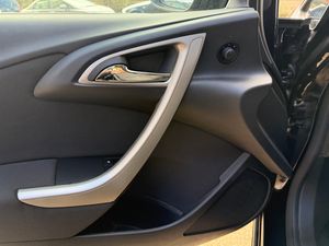 Opel Astra 1.7 CDTI - Foto 16