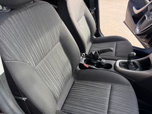 Opel Astra 1.7 CDTI - Foto 28