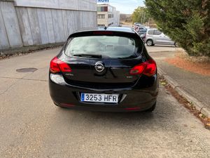 Opel Astra 1.7 CDTI - Foto 11