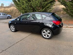 Opel Astra 1.7 CDTI - Foto 8