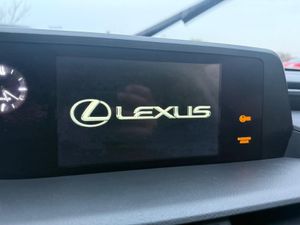 Lexus ES 300h Executive - Foto 77