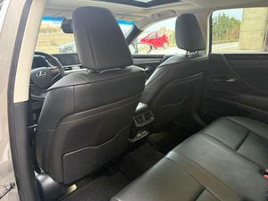 Lexus ES 300h Executive - Foto 24