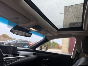 Lexus ES 300h Executive - Foto 29