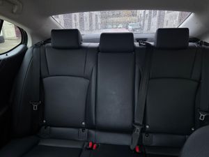 Lexus ES 300h Executive - Foto 73