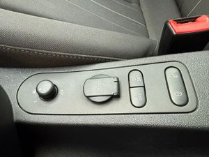 Seat Leon León Style Copa 1.6 TDI CR 105 CV - Foto 36