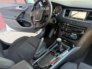 Peugeot 508 4p Active 1.6 BlueHDi 120 - Foto 39
