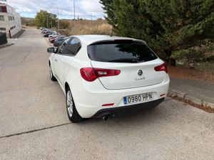 Alfa Romeo Giulietta 1.6 JTDm 105 CV S&S Progression - Foto 8