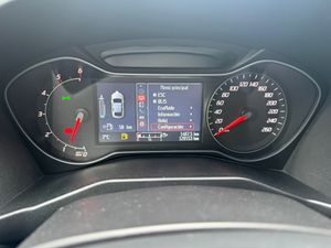 Ford Mondeo Berlina Limited Edition 2.0 TDCi 140 CV - Foto 42