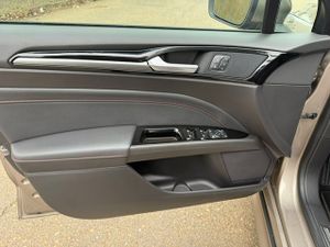 Ford Mondeo 5 puertas ST-Line 2.0 TDCi 110 kW (150 CV) - Foto 21