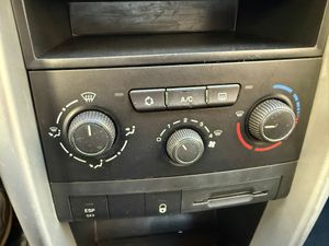 Peugeot 207 + 207+ 5p 1.4 HDi 68 - Foto 38