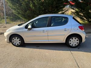 Peugeot 207 + 207+ 5p 1.4 HDi 68 - Foto 16