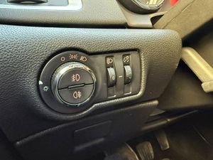 Opel Astra 5p Selective 1.6 CDTI Start/Stop 110 CV - Foto 39