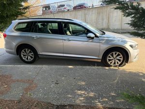 Volkswagen Passat Variant 2.0 TDI 90 kW (122 CV) DSG 7 vel. - Foto 9