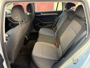 Volkswagen Passat Variant 2.0 TDI 90 kW (122 CV) DSG 7 vel. - Foto 29
