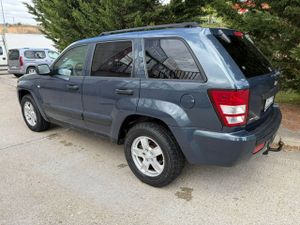 Jeep Grand Cherokee 3.0 V6 CRD Laredo - Foto 24