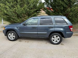 Jeep Grand Cherokee 3.0 V6 CRD Laredo - Foto 26