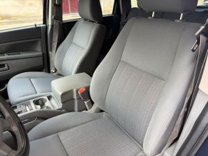 Jeep Grand Cherokee 3.0 V6 CRD Laredo - Foto 48