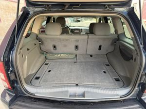 Jeep Grand Cherokee 3.0 V6 CRD Laredo - Foto 37