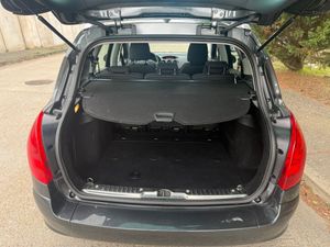 Peugeot 308 SW Sportium 1.6 HDi 110 FAP 6 vel. - Foto 30