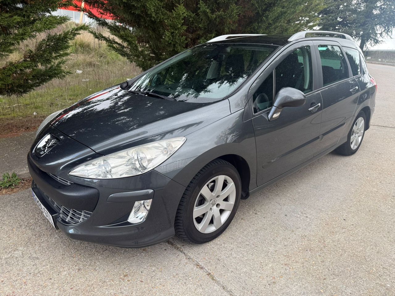 Peugeot 308 SW Sportium 1.6 HDi 110 FAP 6 vel. - Foto 1