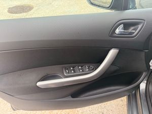 Peugeot 308 SW Sportium 1.6 HDi 110 FAP 6 vel. - Foto 38