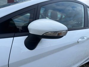 Ford Fiesta 5p Trend 1.5 TDCi 95 CV - Foto 29