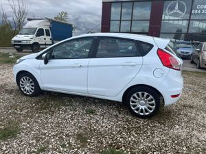 Ford Fiesta 5p Trend 1.5 TDCi 95 CV - Foto 25
