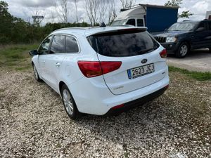 Kia Ceed cee'd Sportswagon 1.6 CRDi VGT 128 CV Drive - Foto 8