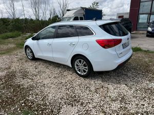 Kia Ceed cee'd Sportswagon 1.6 CRDi VGT 128 CV Drive - Foto 7