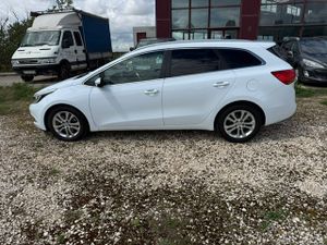 Kia Ceed cee'd Sportswagon 1.6 CRDi VGT 128 CV Drive - Foto 5