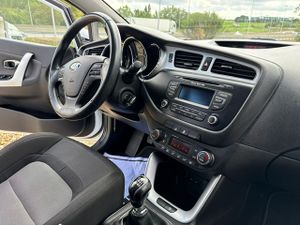 Kia Ceed cee'd Sportswagon 1.6 CRDi VGT 128 CV Drive - Foto 33