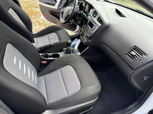 Kia Ceed cee'd Sportswagon 1.6 CRDi VGT 128 CV Drive - Foto 32