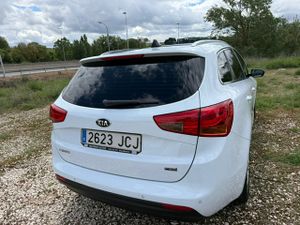 Kia Ceed cee'd Sportswagon 1.6 CRDi VGT 128 CV Drive - Foto 26