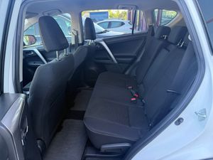 Toyota Rav4 150D 2WD Advance - Foto 38