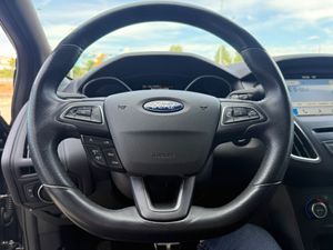 Ford Focus Berlina ST-Line 1.0 EcoBoost 92 kW - Foto 39